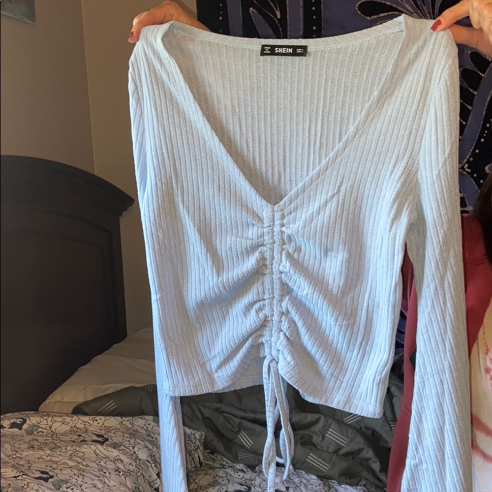 Long sleeve crop top